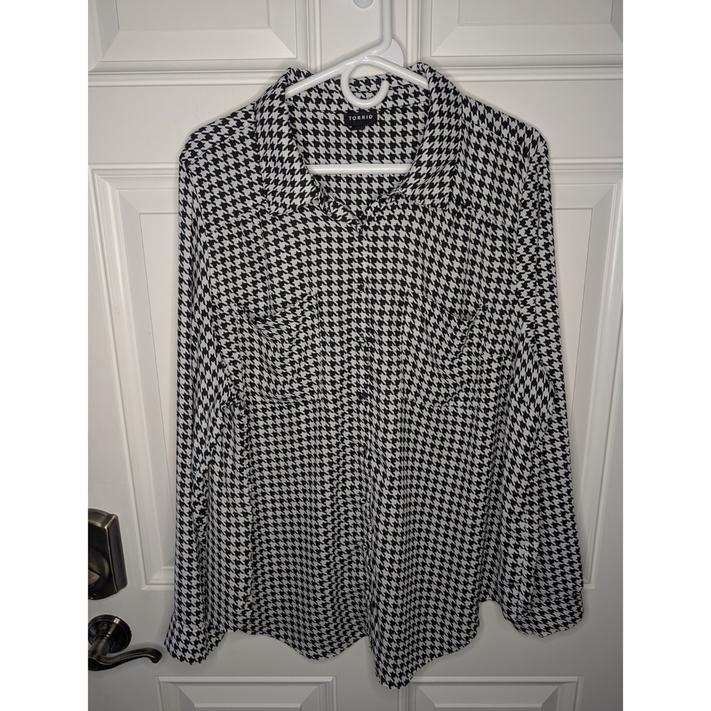 Torrid Madison Georgette Button-Up Long Sleeve Shirt Houndstooth Women's 2X EUC - Picture 5 of 10